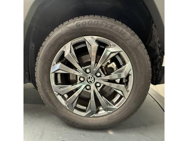 Toyota Rav4 image 8