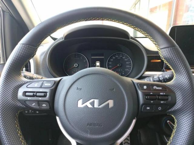 Kia Picanto image 2