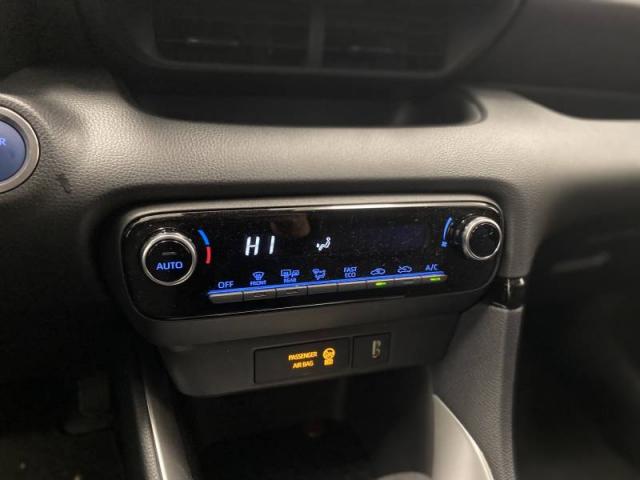 Toyota Yaris image 3