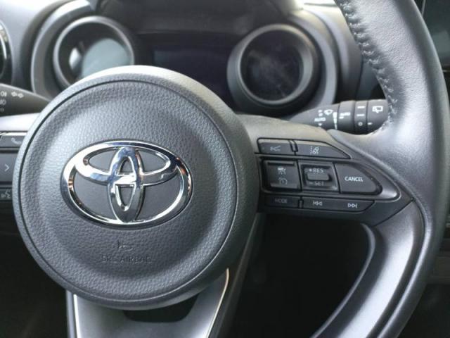 Toyota Yaris image 8