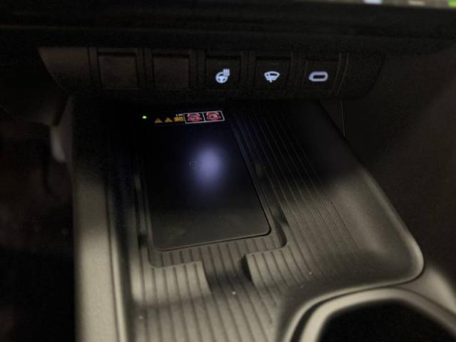 Toyota C-Hr image 9