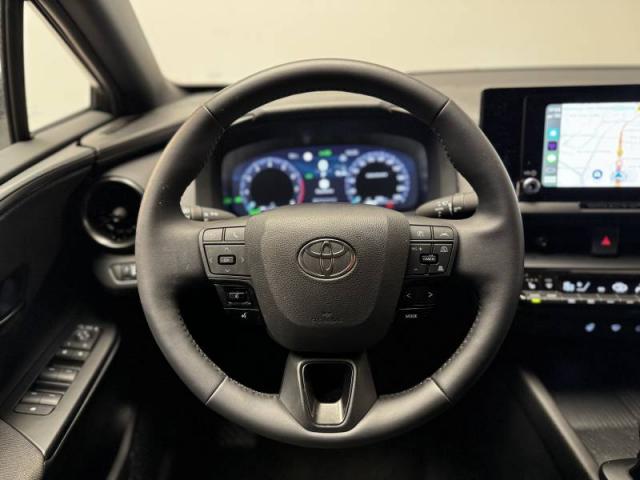 Toyota C-Hr image 2