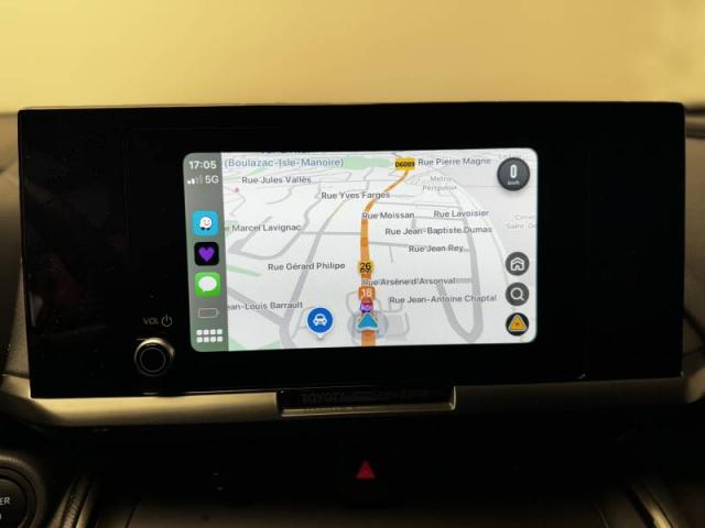 Toyota C-Hr image 6