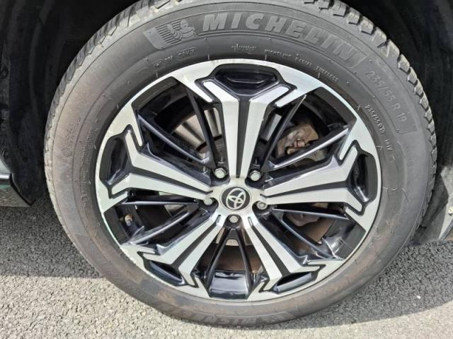 Toyota Rav4 image 2