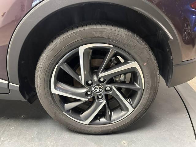Toyota C-Hr image 8