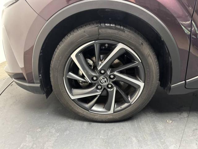 Toyota C-Hr image 5