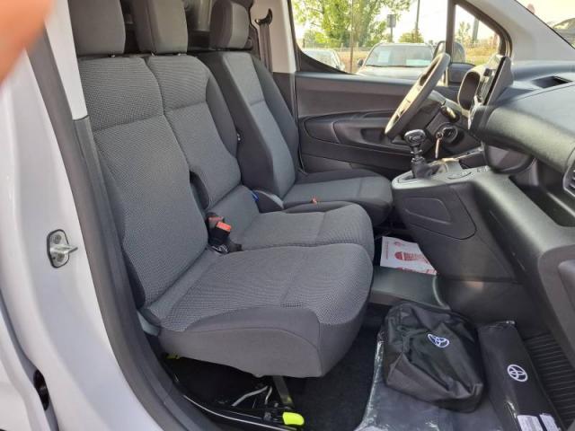 Toyota Proace City image 2