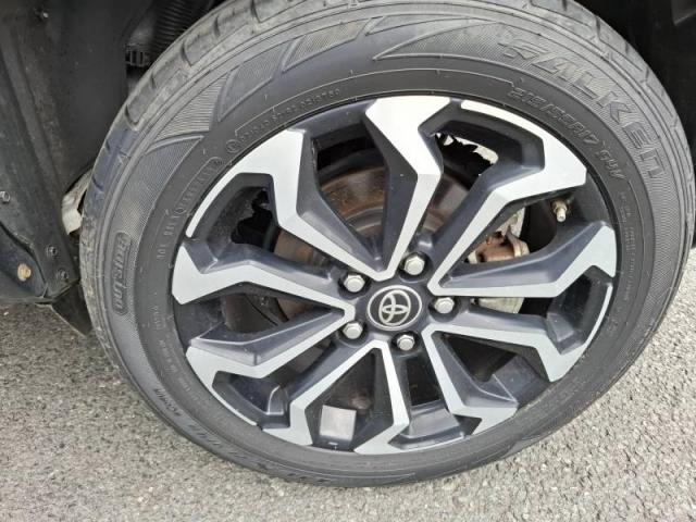 Toyota Yaris image 2