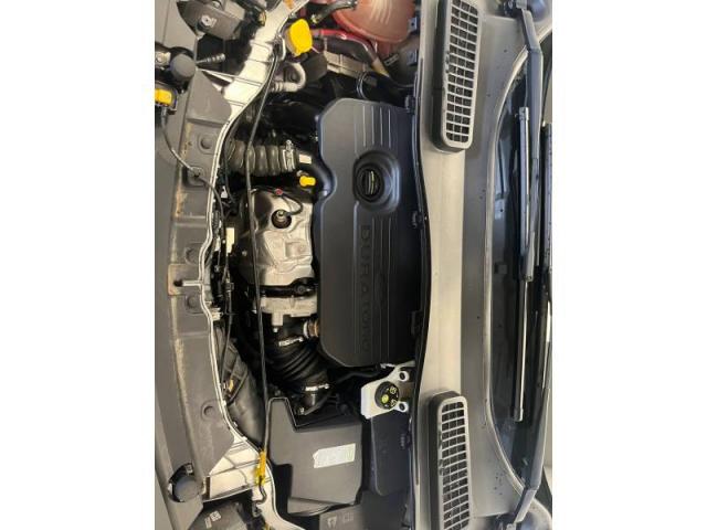 Ford Kuga image 7