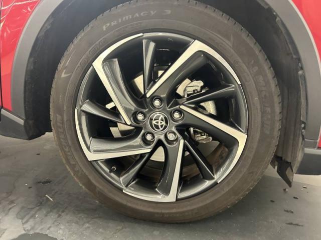 Toyota C-Hr image 7