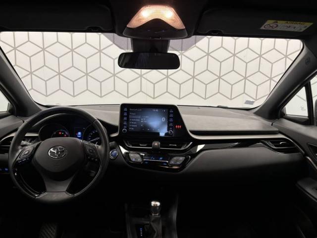 Toyota C-Hr image 9