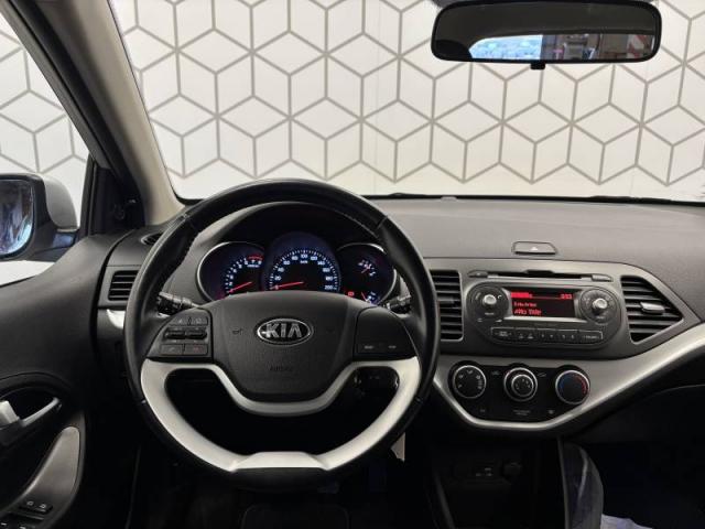 Kia Picanto image 9
