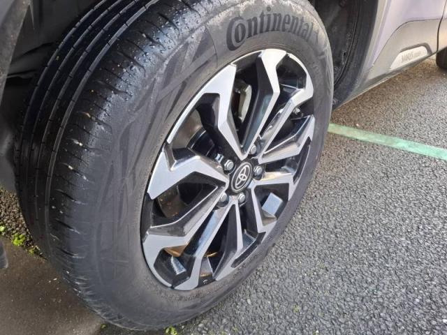 Toyota Yaris image 2