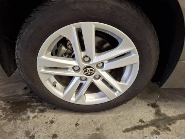 Toyota Corolla image 6