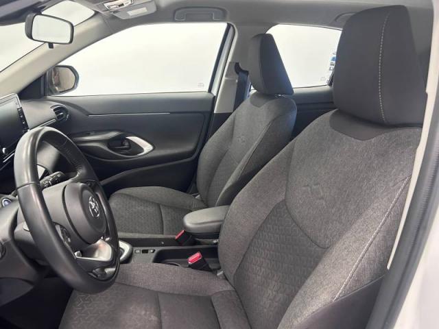 Toyota Yaris image 2