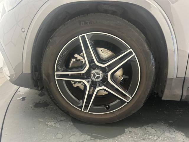 Mercedes Benz Gla image 9