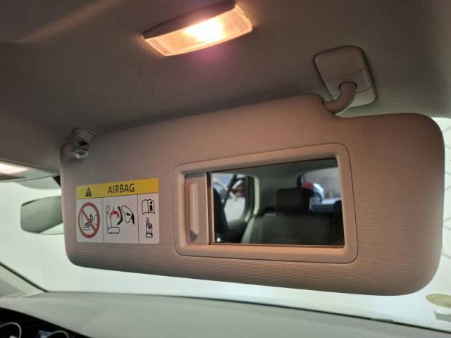 Volkswagen Golf image 9