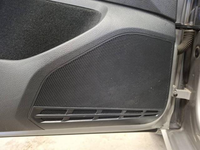 Volkswagen Golf image 8