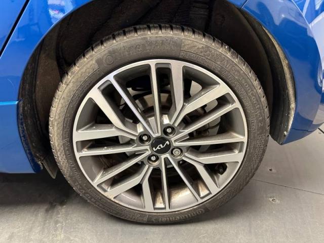 Kia Rio image 8