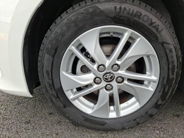 Toyota Yaris image 8