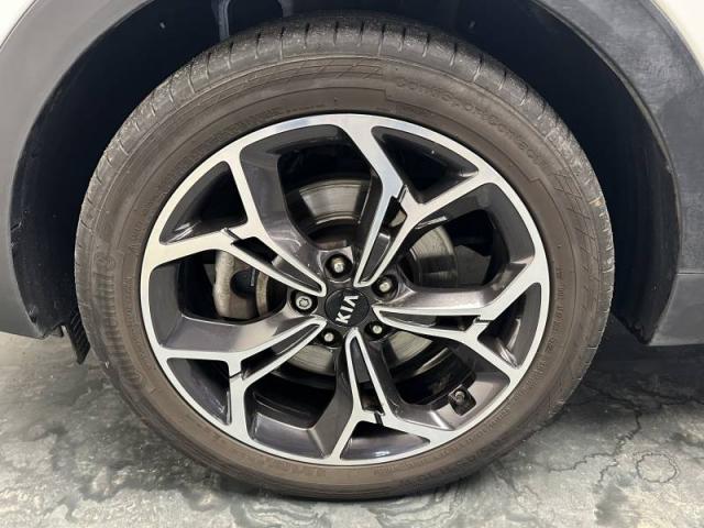 Kia Sportage image 6
