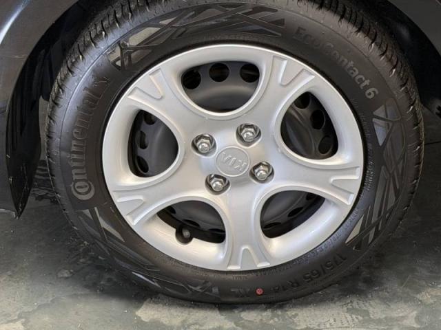 Kia Picanto image 5