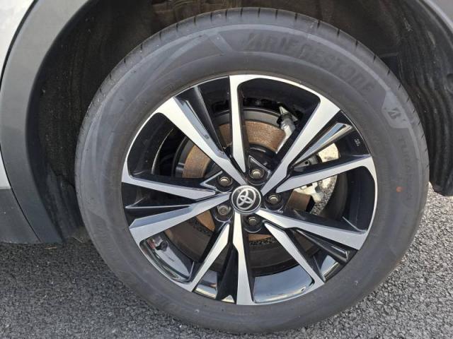 Toyota C-Hr image 1