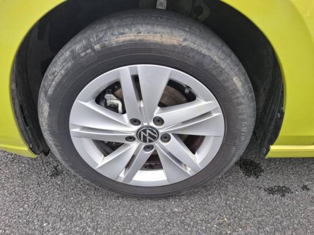 Volkswagen Golf image 8