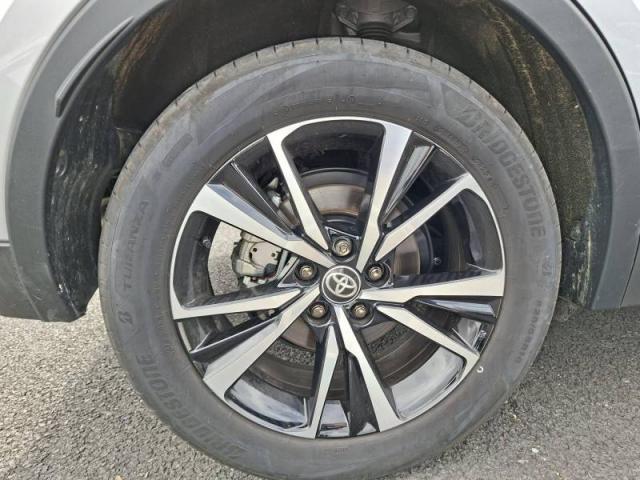Toyota C-Hr image 6