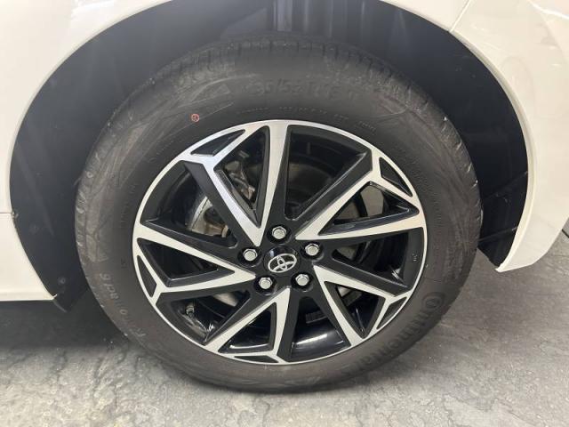 Toyota Yaris image 2