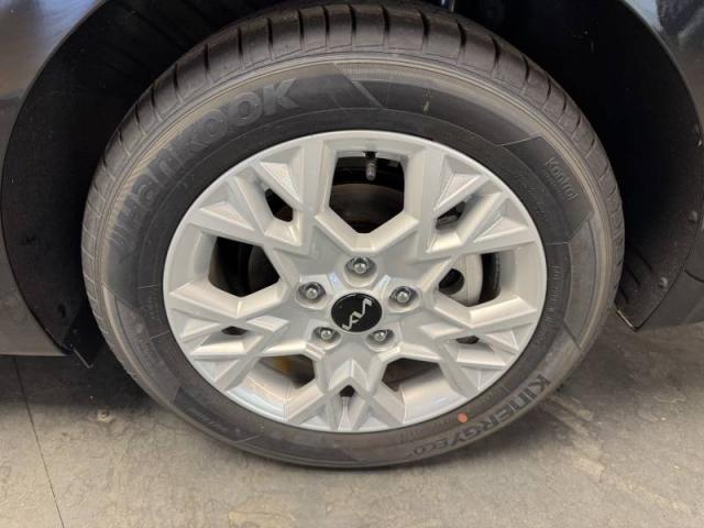 Kia Ceed image 7