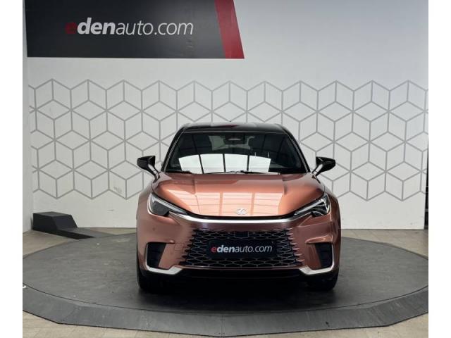 Lexus Lbx image 7