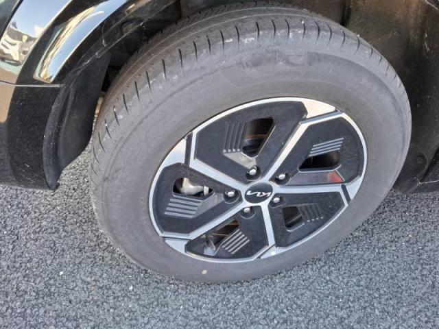 Kia Niro image 2
