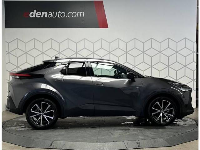 Toyota C-Hr image 8