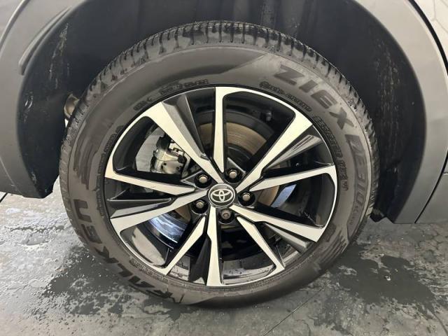 Toyota C-Hr image 3