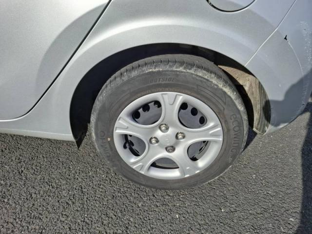 Kia Picanto image 5