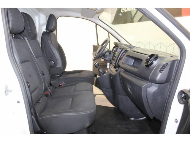 Renault Trafic image 8