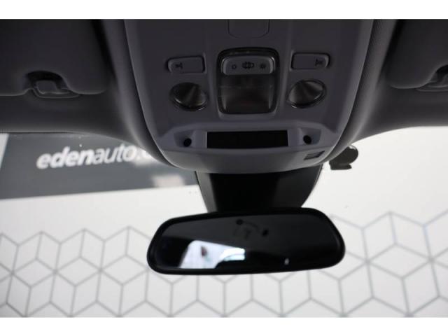 Peugeot 2008 image 7