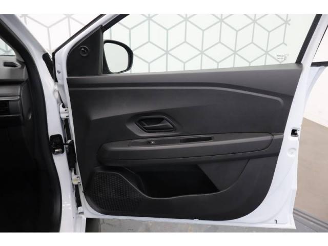 Dacia Sandero image 1