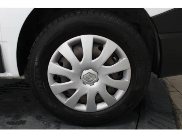 Renault Trafic image 7