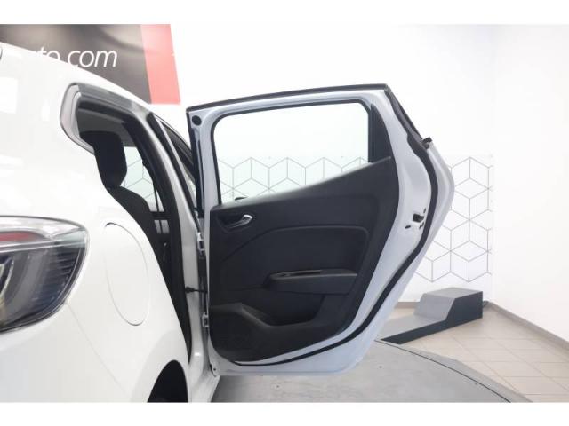 Renault Clio image 6