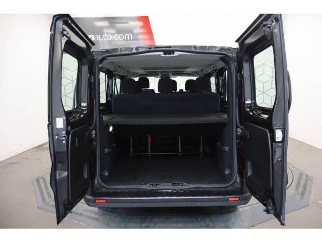 Renault Trafic image 2