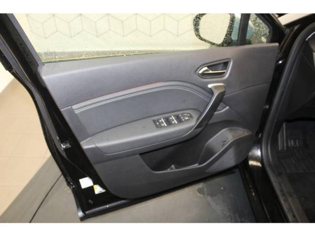 Renault Captur image 1