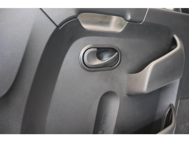 Renault Master image 2