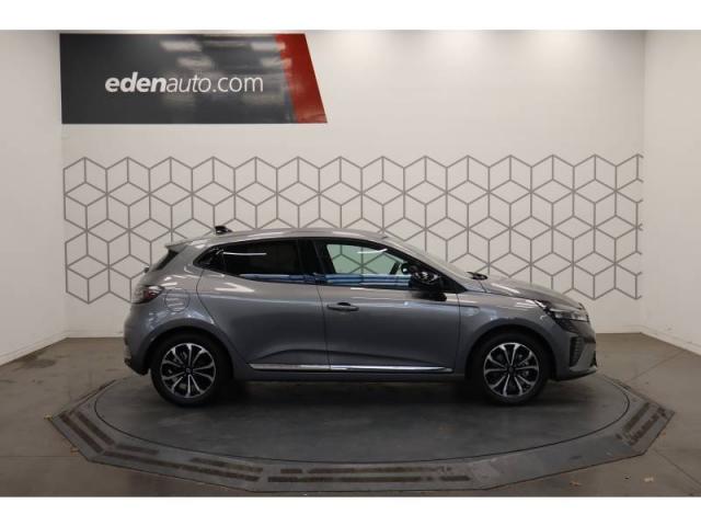Renault Clio image 9