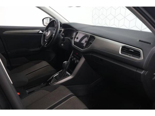 Volkswagen T-Roc image 6