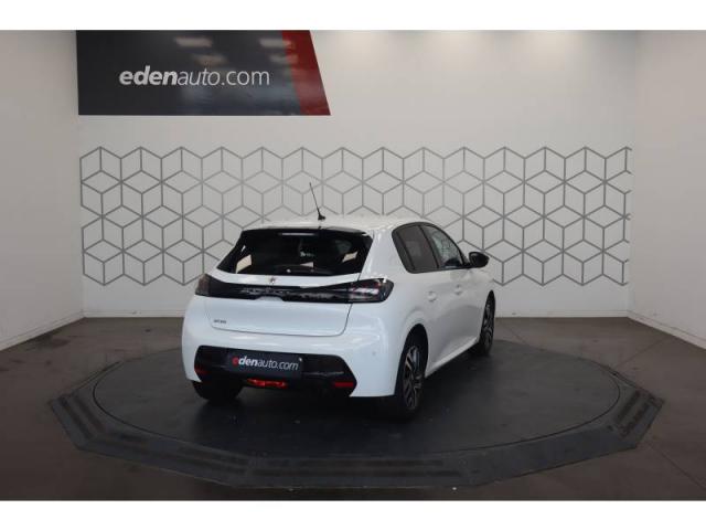 Peugeot 208 image 9