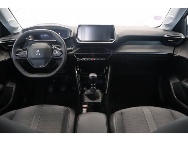 Peugeot 208 image 7