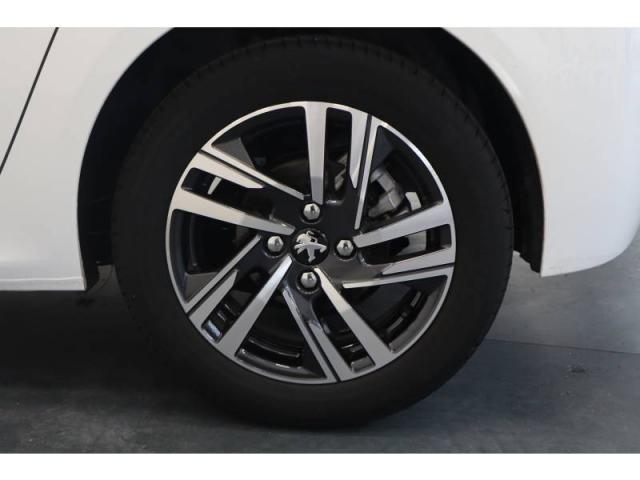 Peugeot 208 image 3