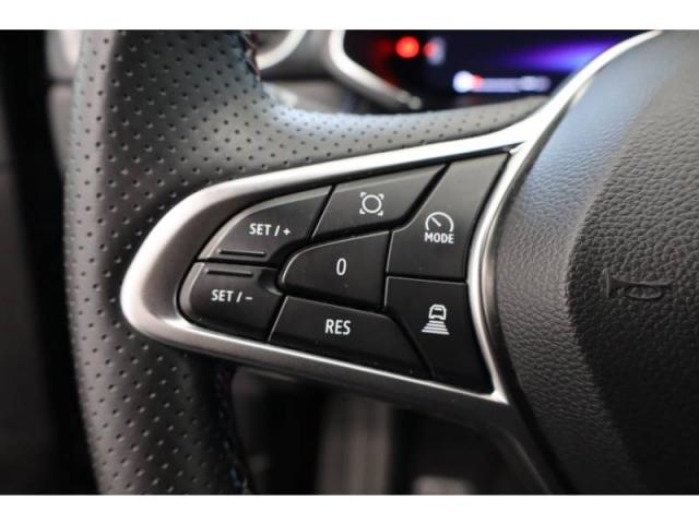 Renault Captur image 8